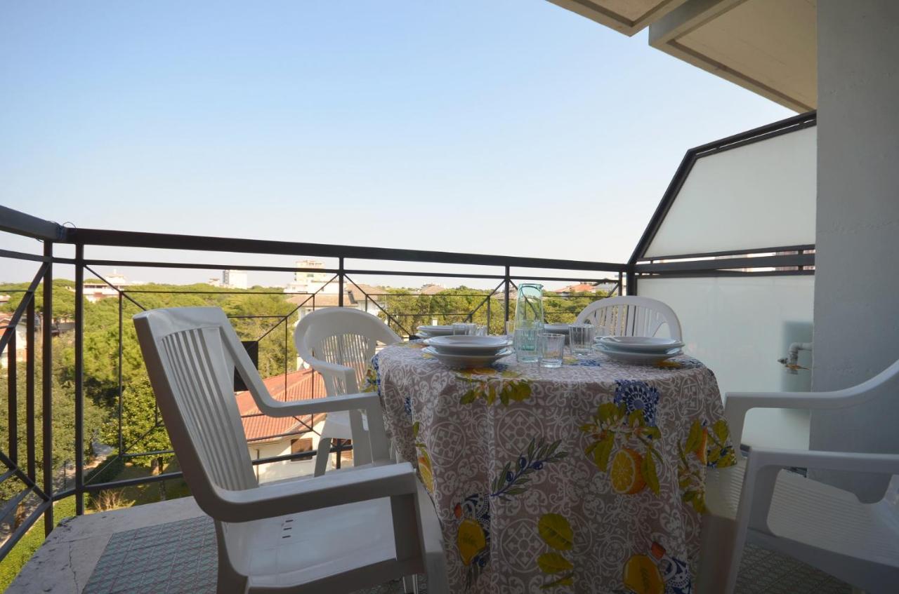 Residenza Alisei Apartment Lignano Sabbiadoro Exterior foto